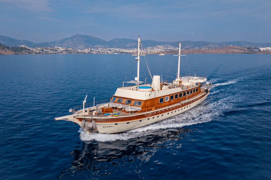 Elara 1 yacht