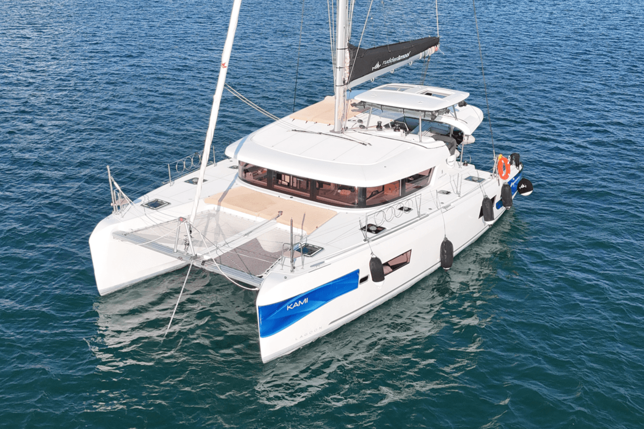 KAMI yacht
