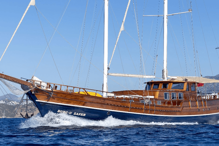 Burc-u Zafer yacht