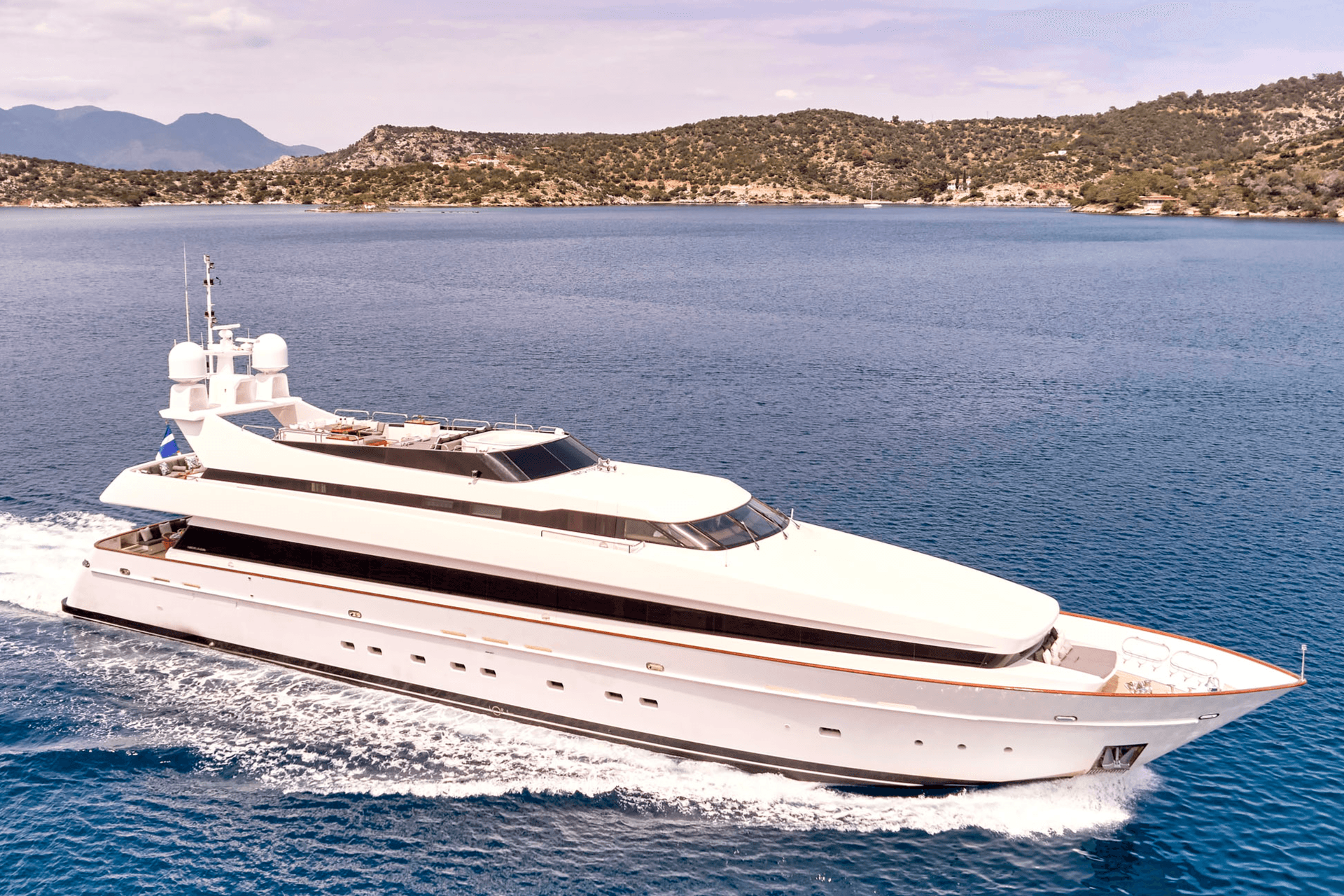 ELEMENT yacht