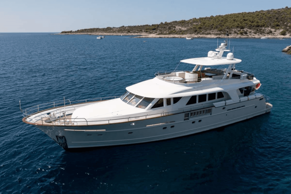 Sea Breeze II yacht