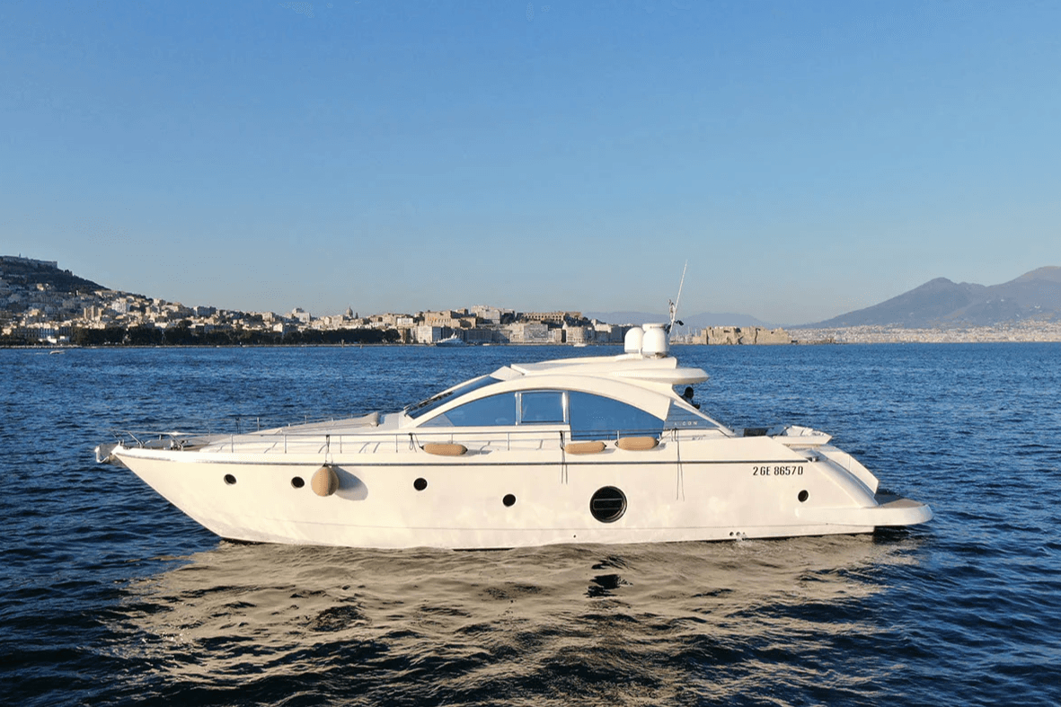 STAY MINE yacht