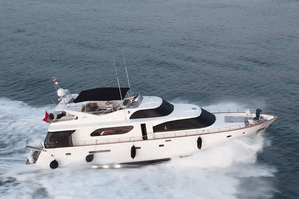 Ayem yacht