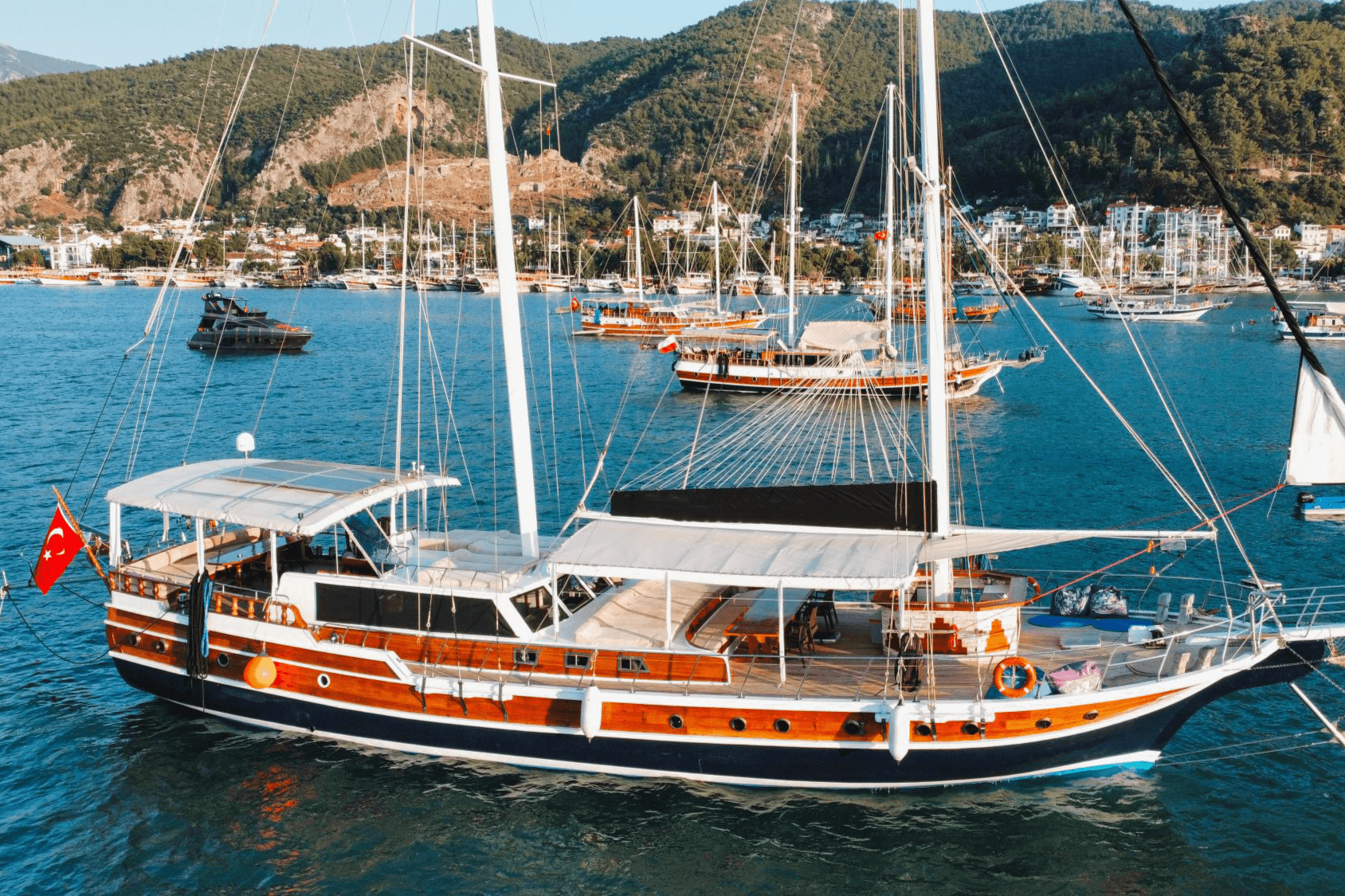 Prenses Ela yacht
