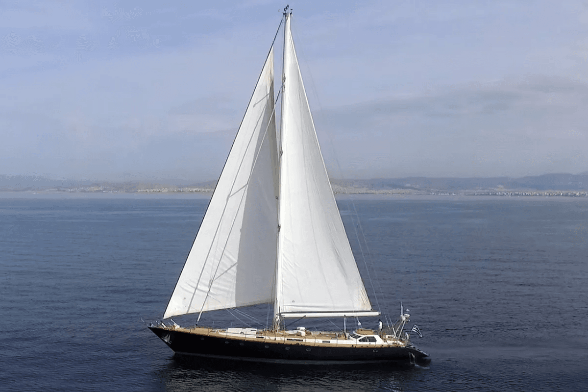 Wind of Change yacht