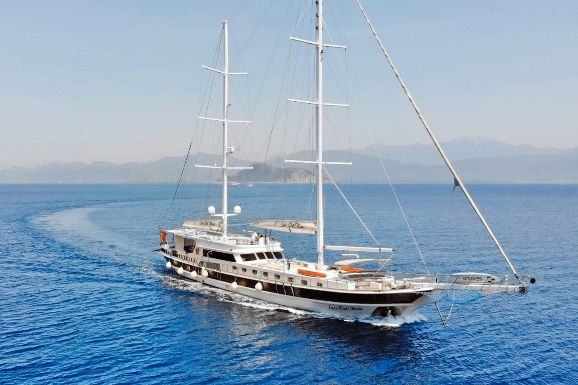 Luce Del Mare yacht
