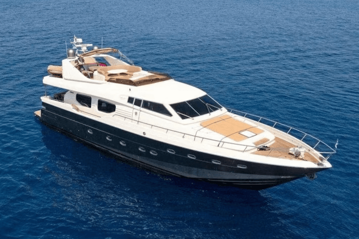 STRESS NEGATIVE yacht
