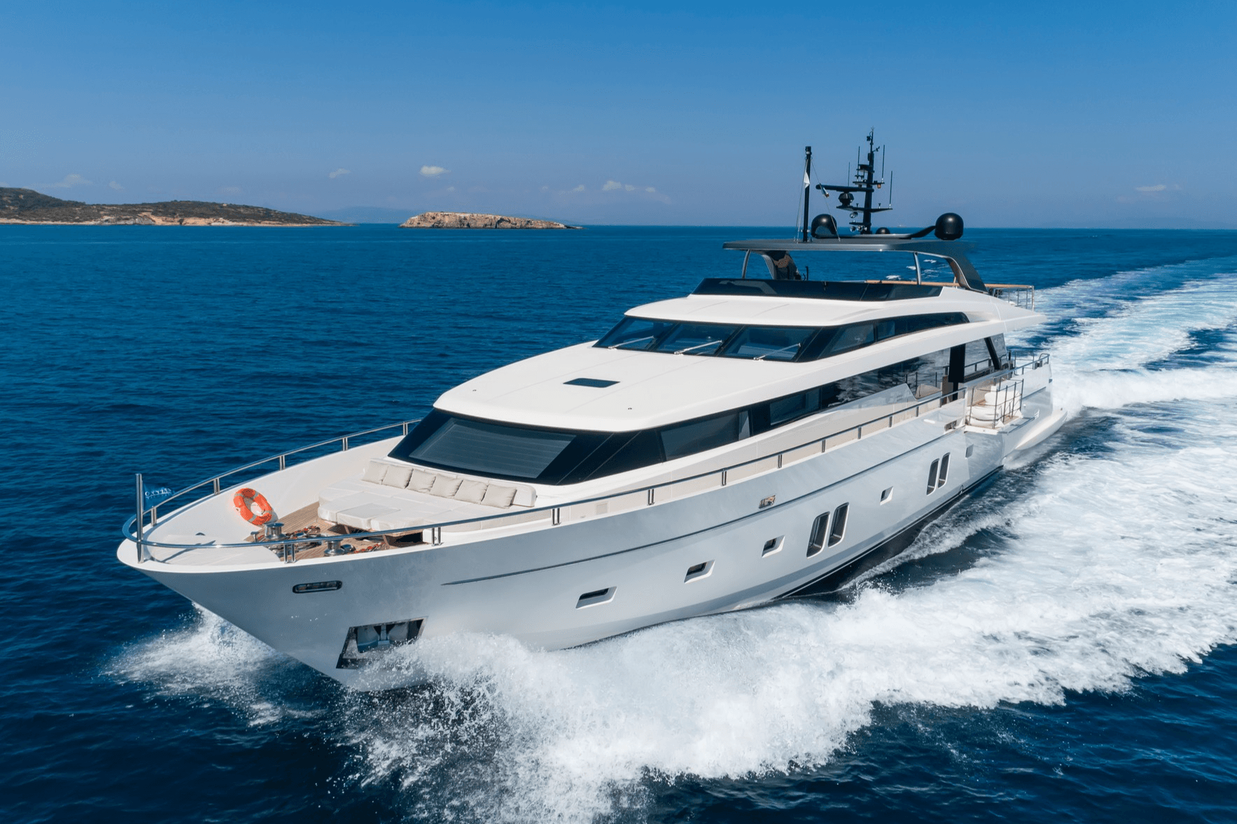 DINAIA yacht