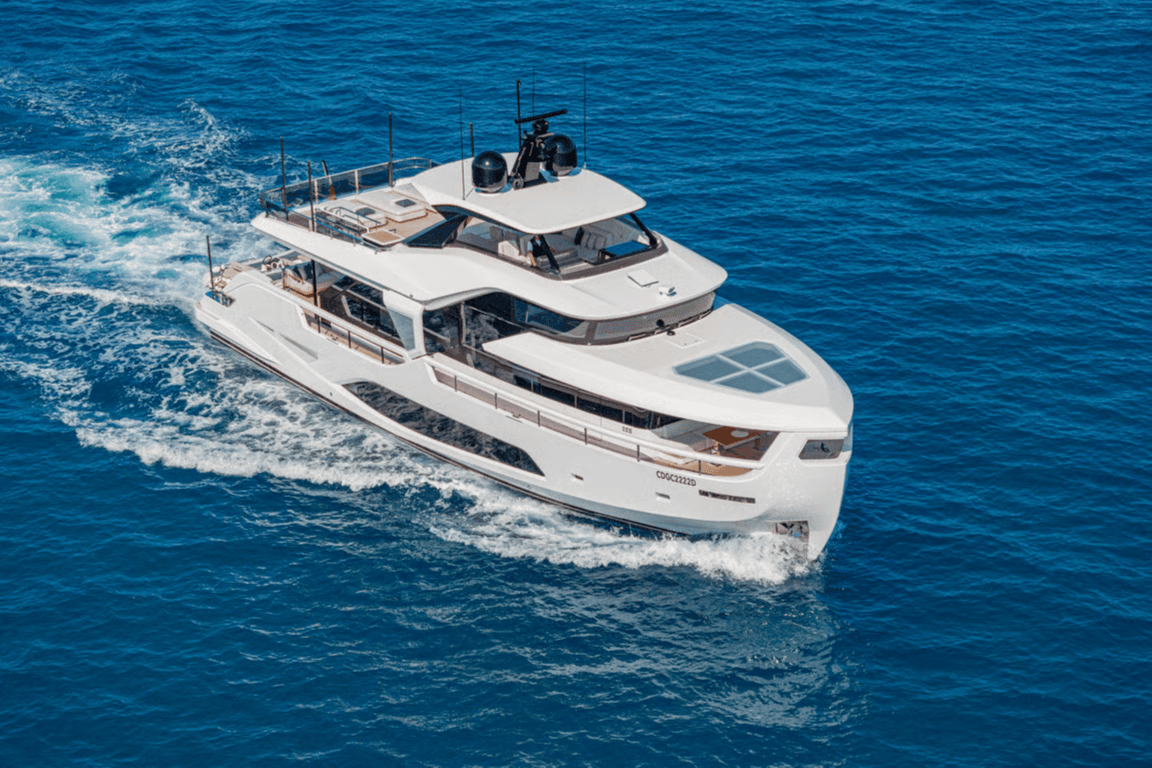 TRILOGY yacht