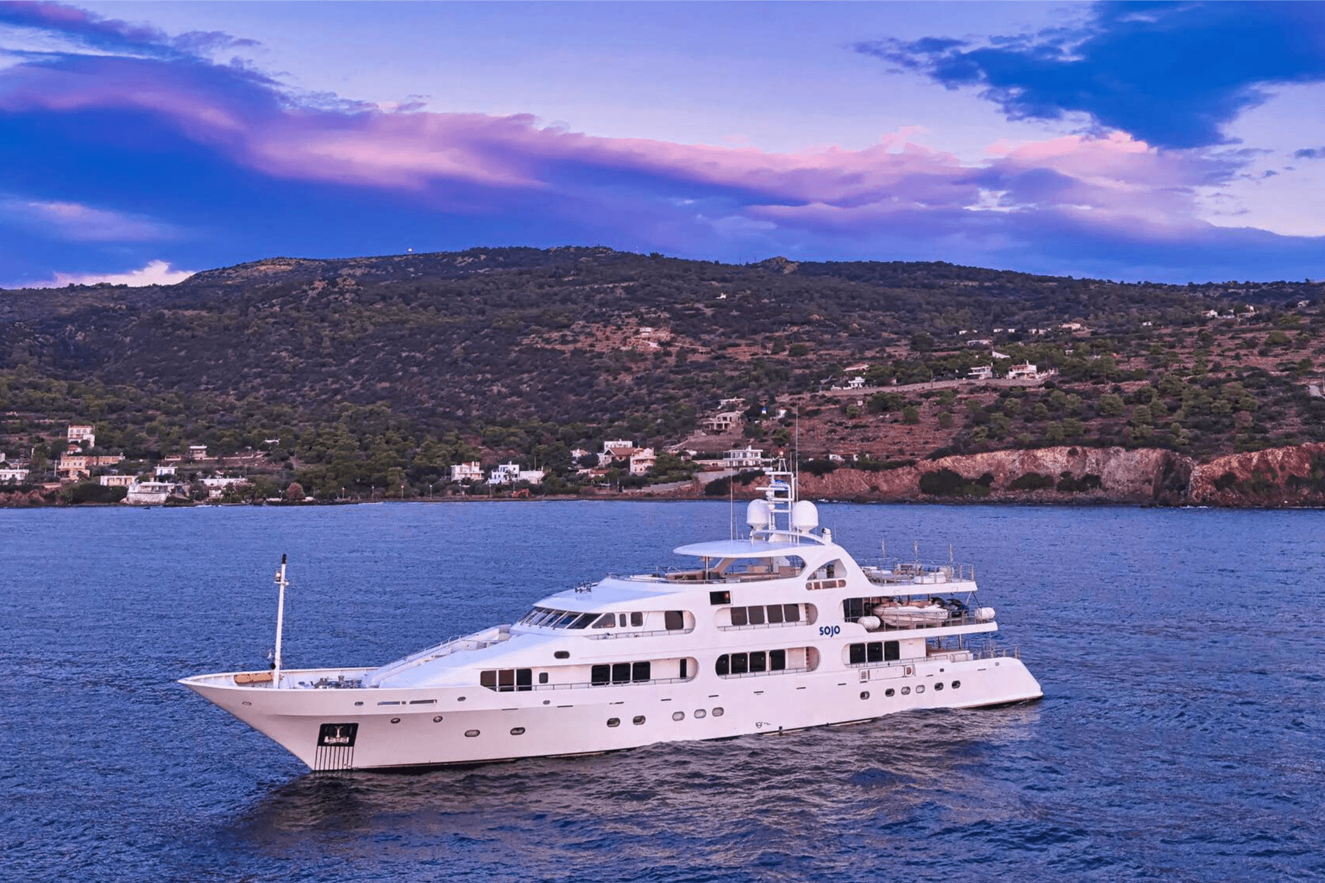 SOJO yacht