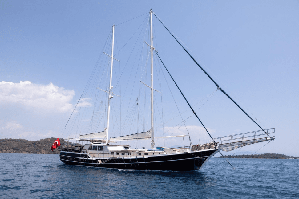 Kanarya yacht