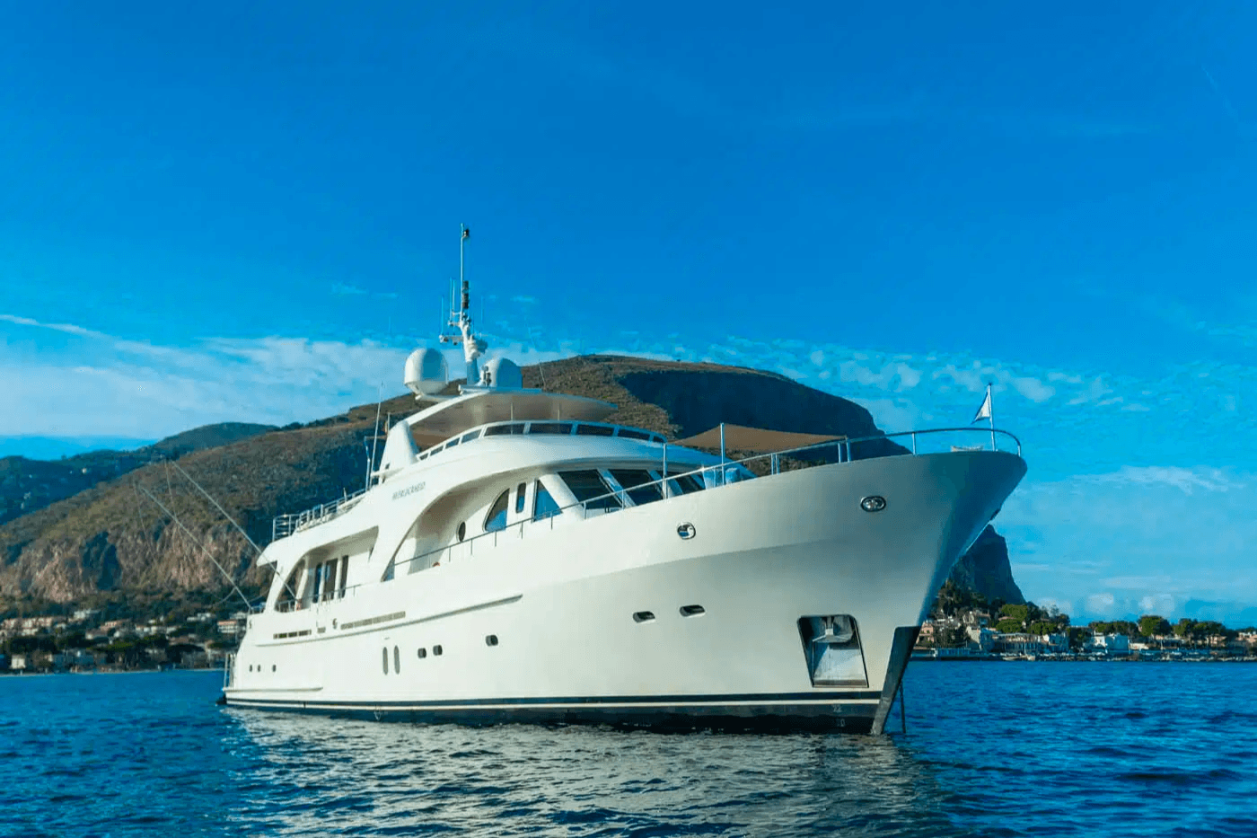 HEERLIJCKHEID yacht